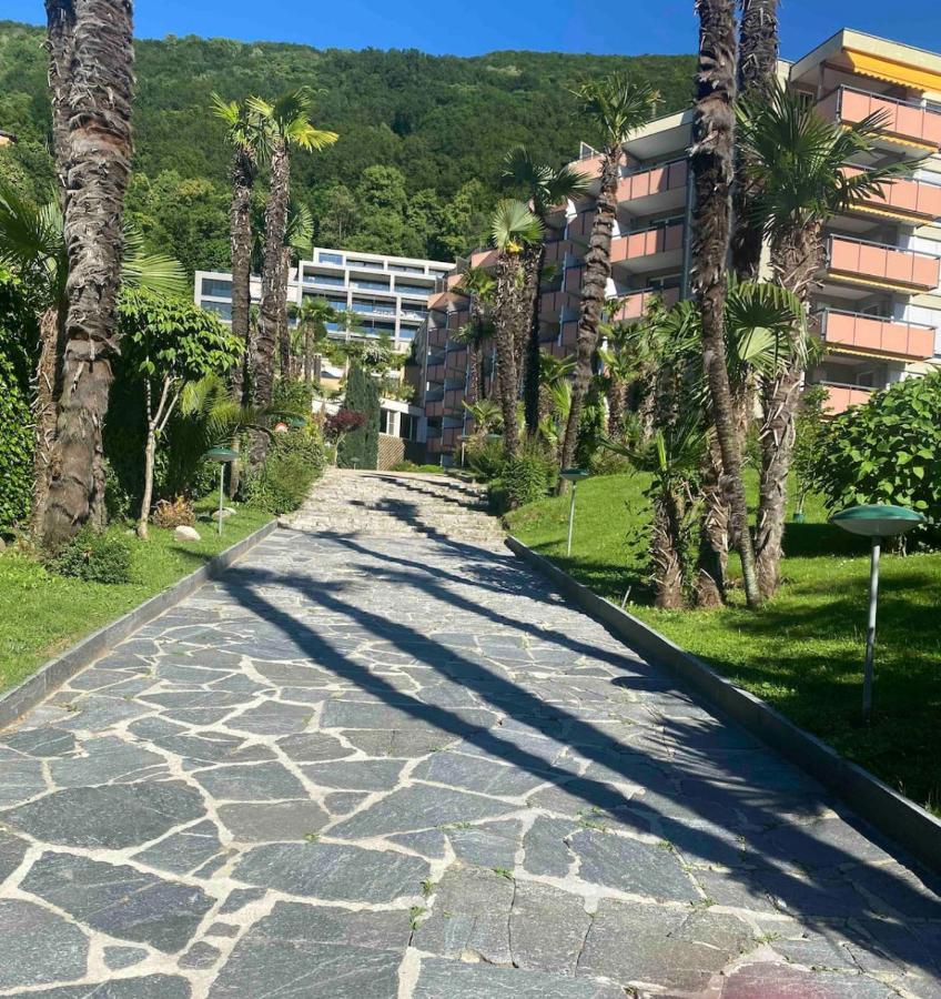Апартаменты Holiday On The Lake Lugano 2 Биссоне Экстерьер фото