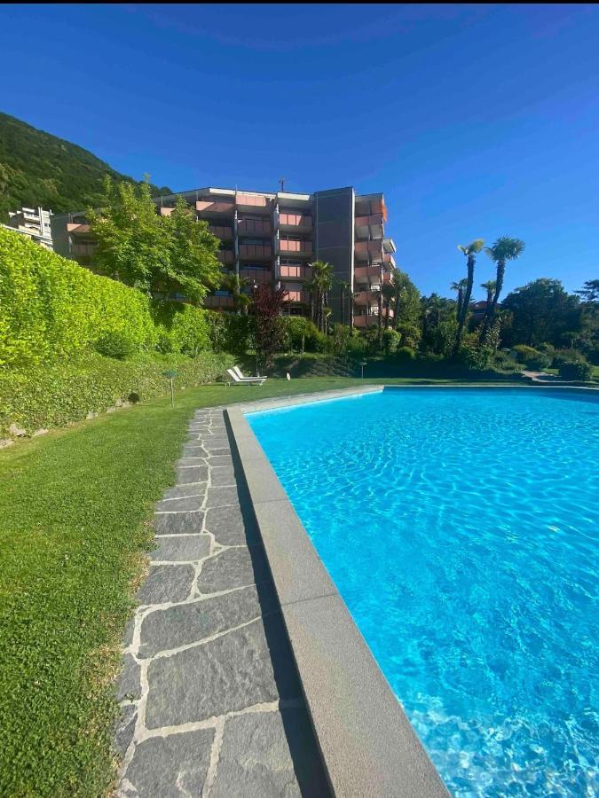 Апартаменты Holiday On The Lake Lugano 2 Биссоне Экстерьер фото